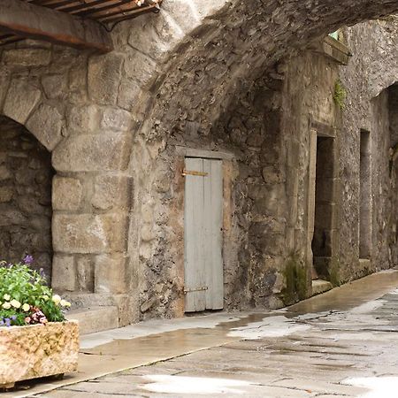 Les Callunes Anciennement Le Beausejour Анно Экстерьер фото